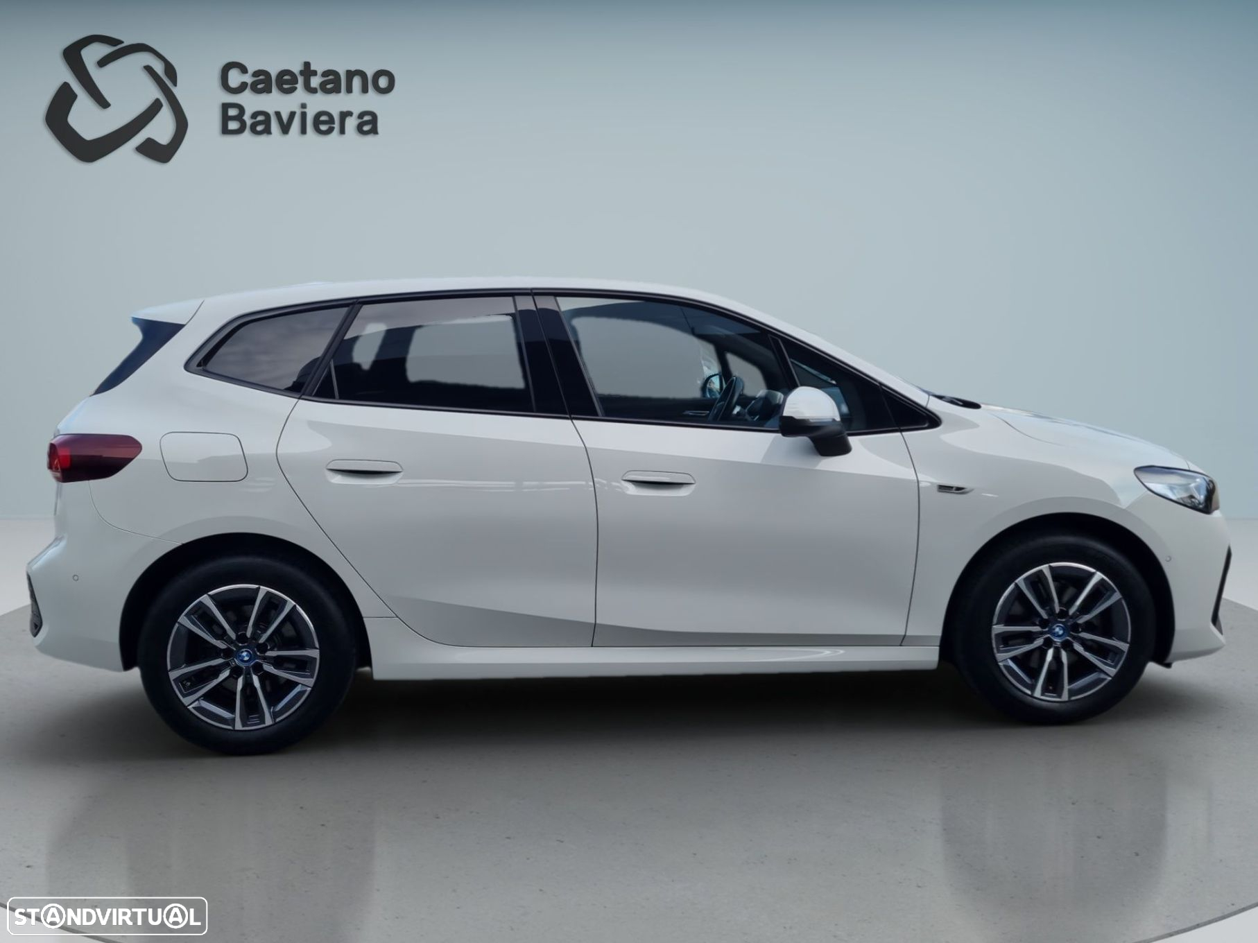 BMW 225xe Active Tourer e xDrive Pack Desportivo M - 9