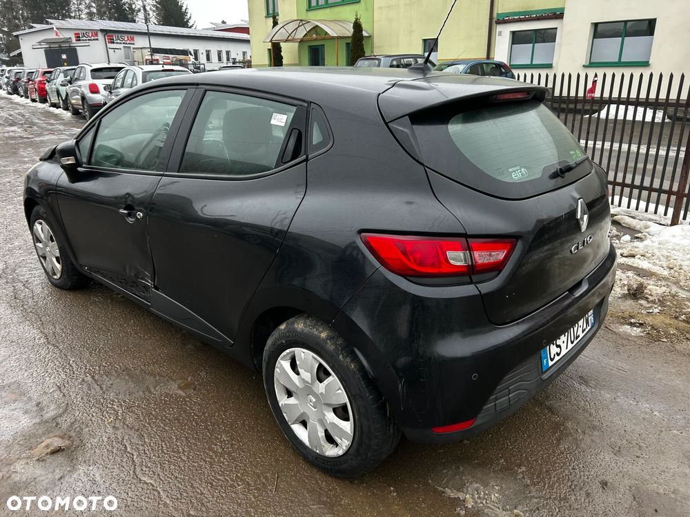 Renault Clio - 1