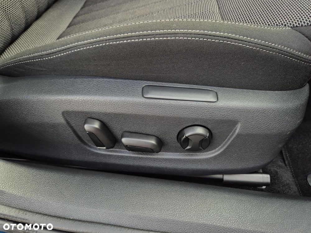 Skoda Superb 2.0 TDI SCR Style DSG - 14