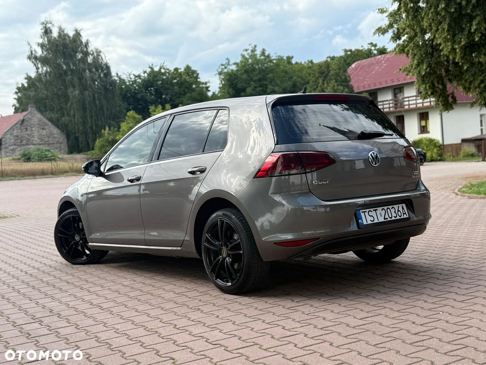 Volkswagen Golf VI 1.6 TDI Comfortline - 3