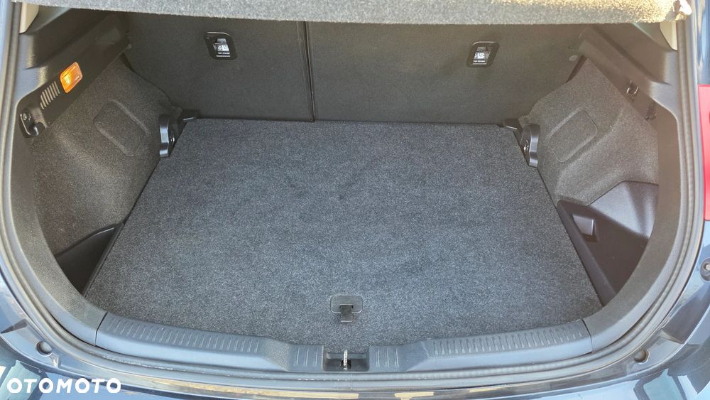 Toyota Auris - 24