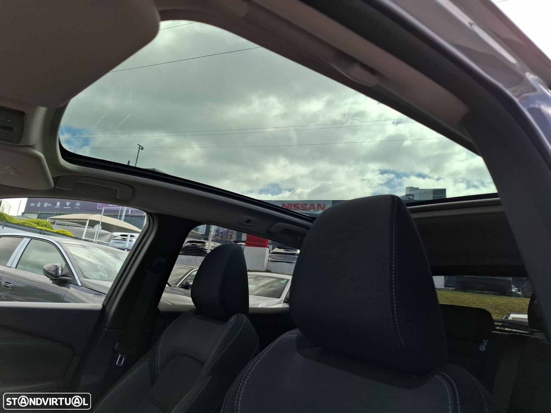 Nissan Qashqai 1.3 DIG-T N-Connecta LED+TT+SKY Xtronic - 25