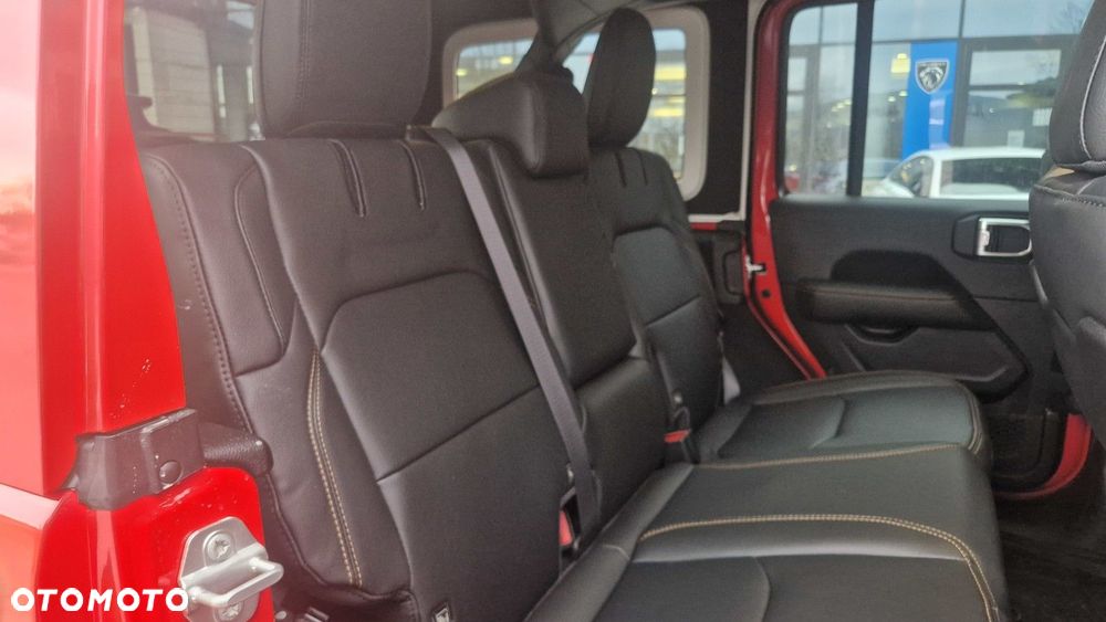 Jeep Wrangler - 21
