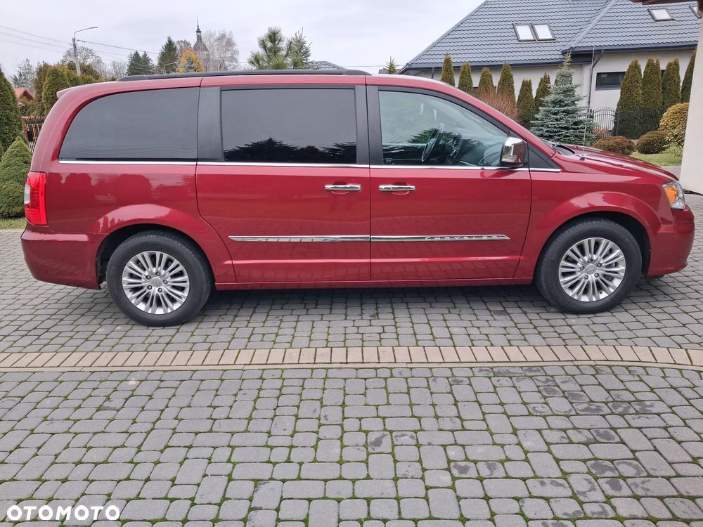 Chrysler Town & Country 3.6 Limited - 1