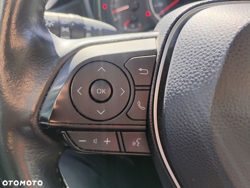 Toyota Corolla - 13