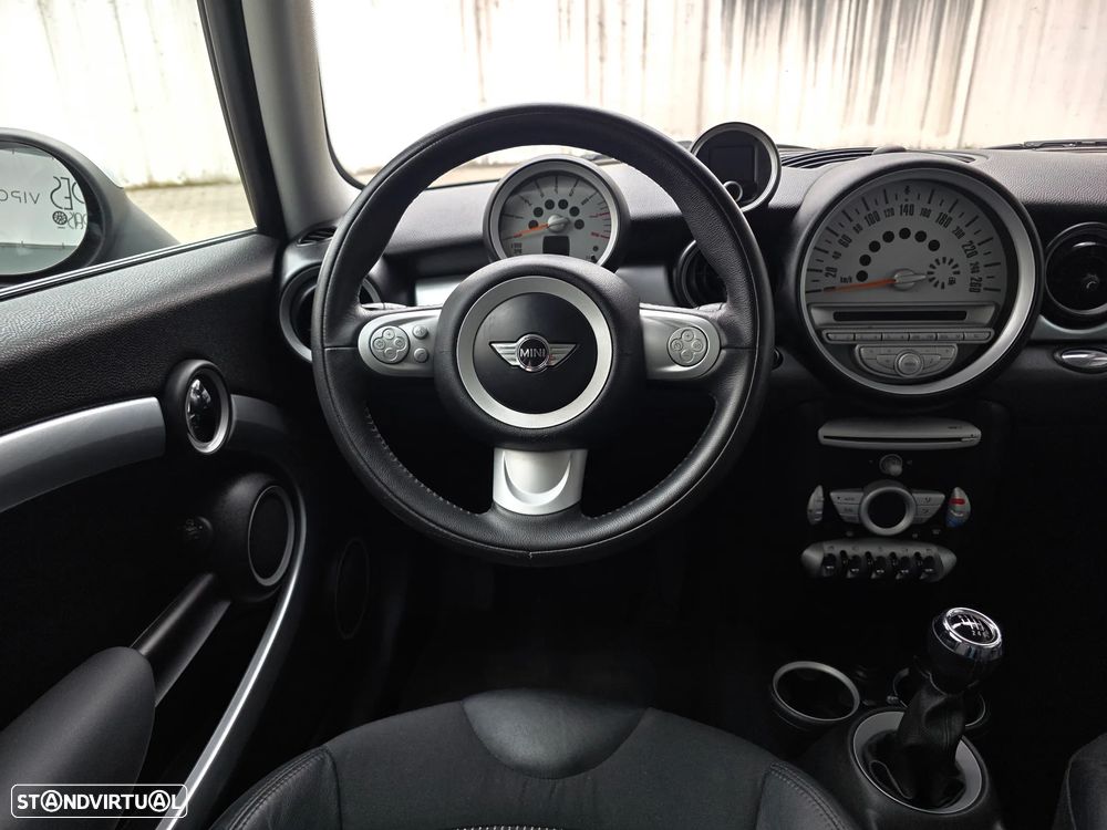 MINI Clubman Cooper - 37