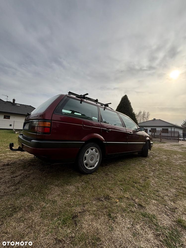 Volkswagen Passat 1.9 TD GL - 8