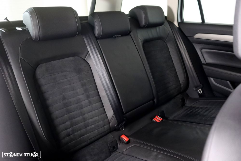 VW Passat 2.0 TDI Highline - 10