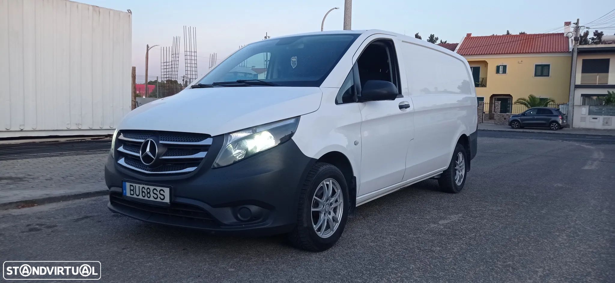 Mercedes-Benz Vito 114 CDi Automática - 1