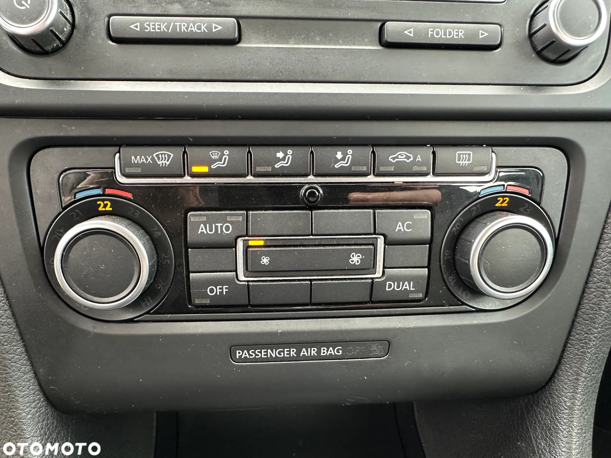Volkswagen Golf 1.6 TDI DPF BlueMotion Technology Trendline - 24