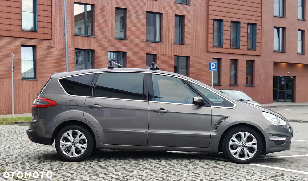 Ford S-Max - 8