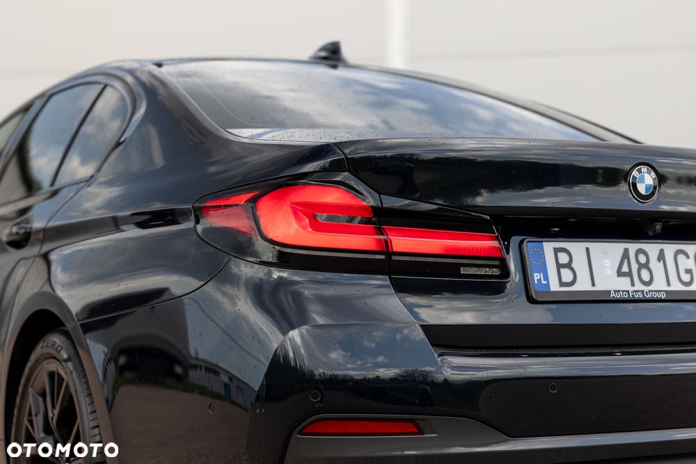 BMW Seria 5 520d xDrive MHEV M Sport sport - 16