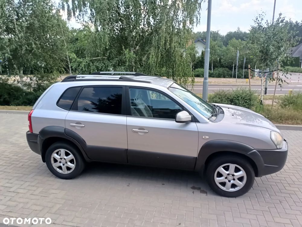 Hyundai Tucson - 2