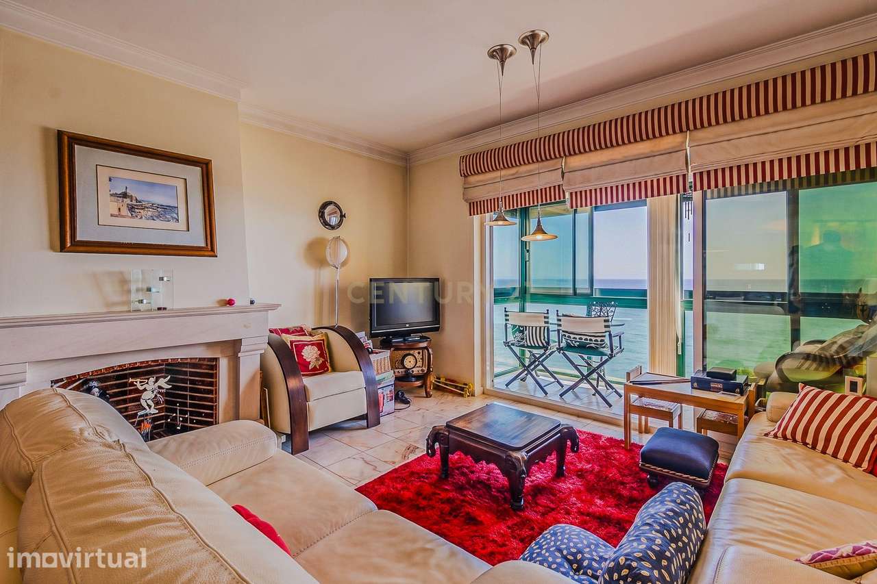 Apartamento T2 em São Pedro do Estoril | Primeira Linha de Mar | Vista - Grande imagem: 2/20