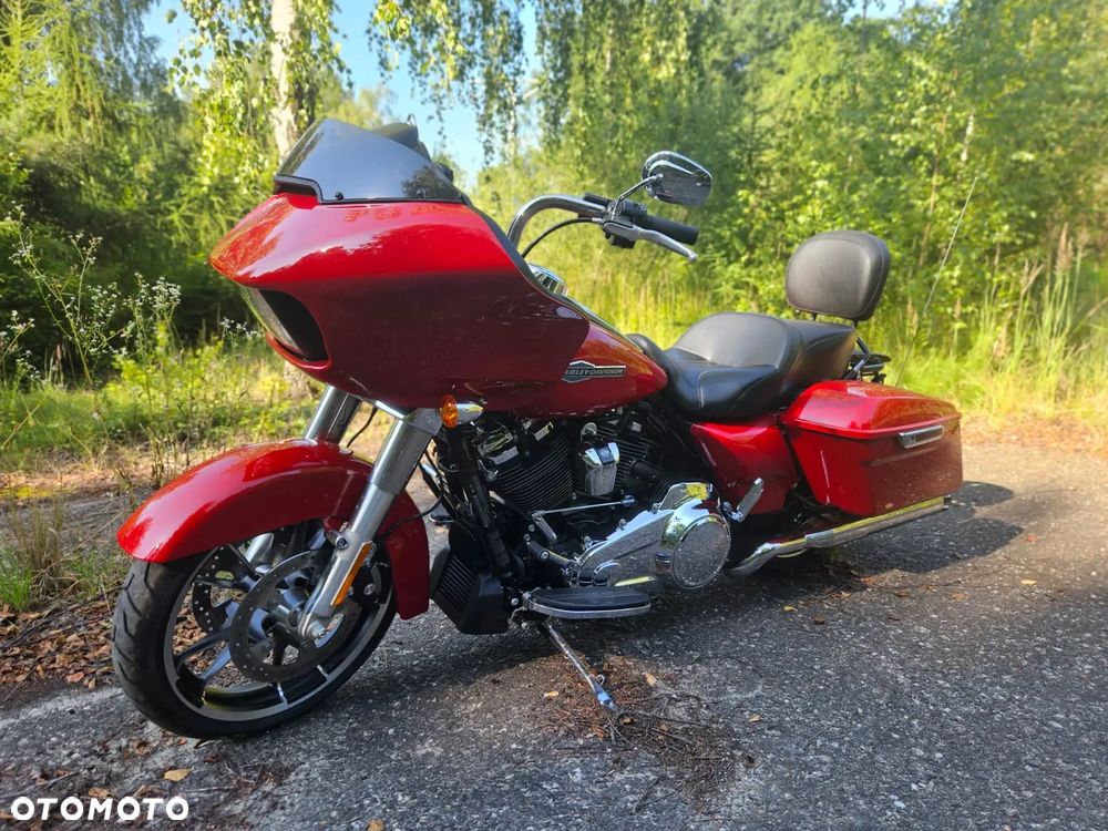 Harley-Davidson Touring Road Glide - 12