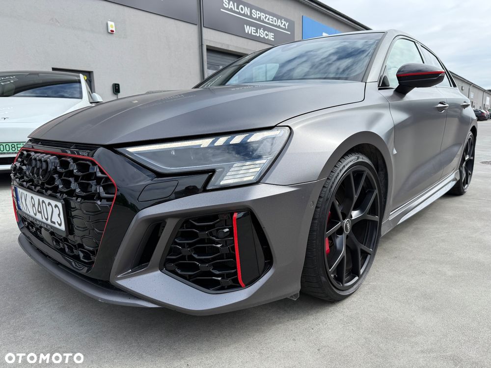 Audi RS3 Sportback - 1