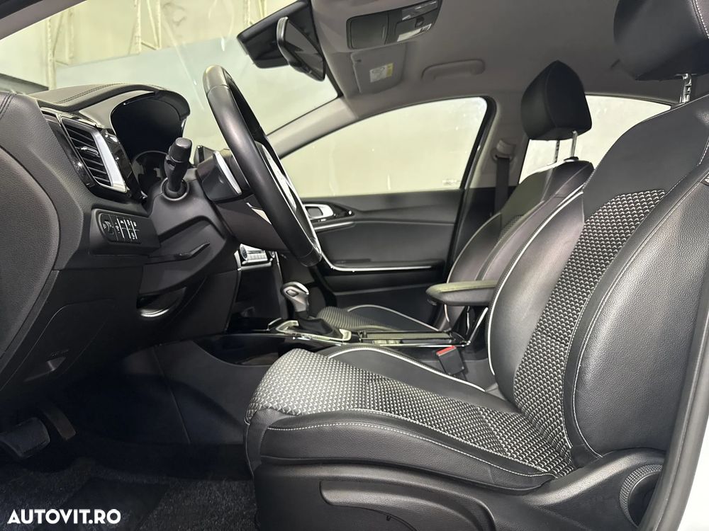 Kia XCeed - 24