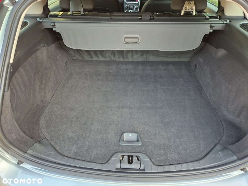 Volvo V60 D2 Drive-E Momentum - 21