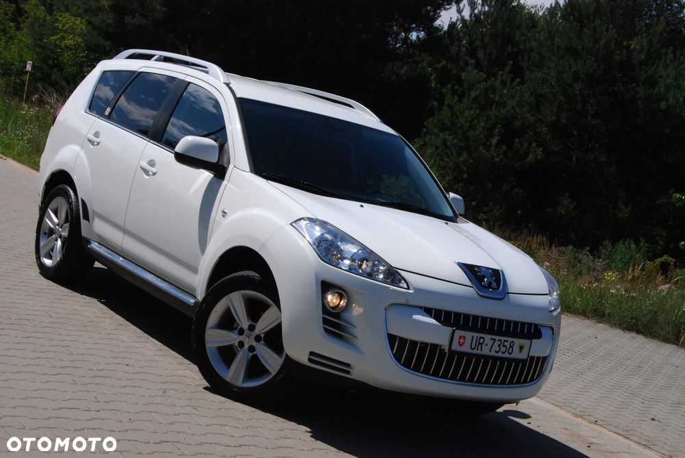 Peugeot 4007 - 12