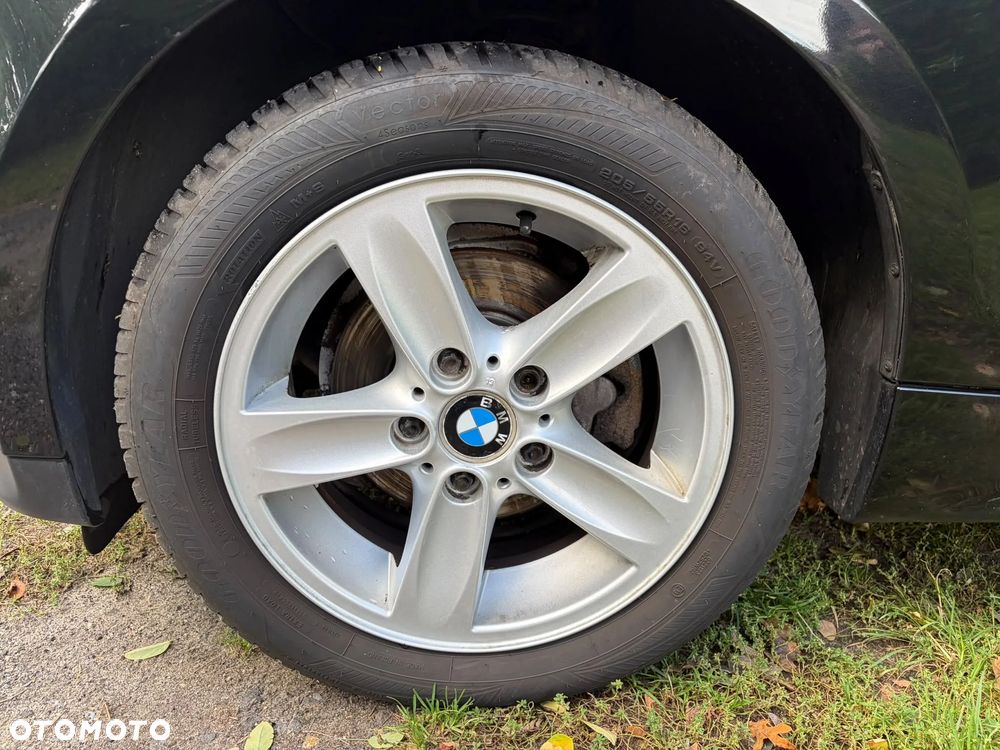 BMW Seria 1 - 13