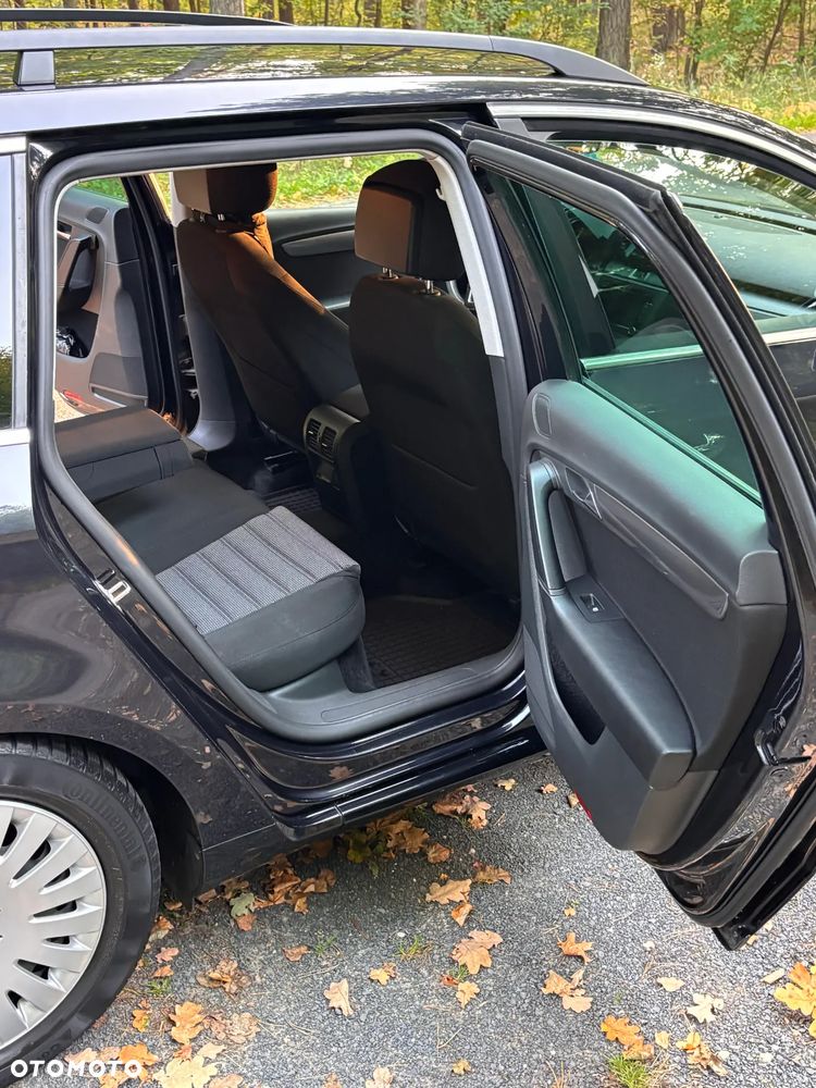 Volkswagen Passat - 26