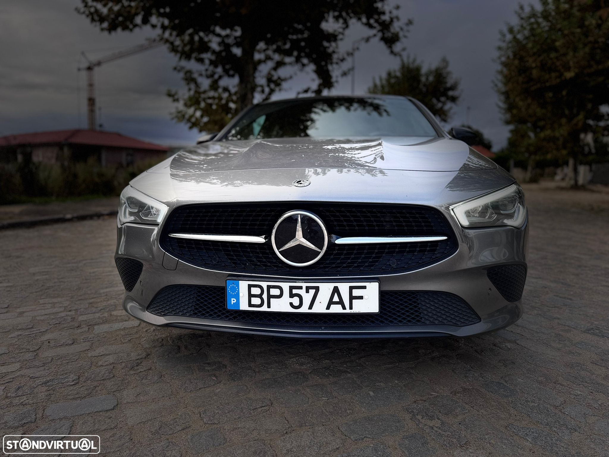 Mercedes-Benz CLA 180 - 4