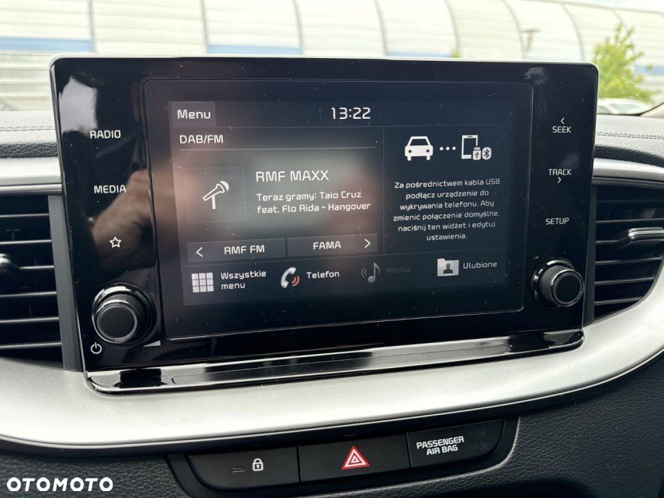 Kia Ceed - 11