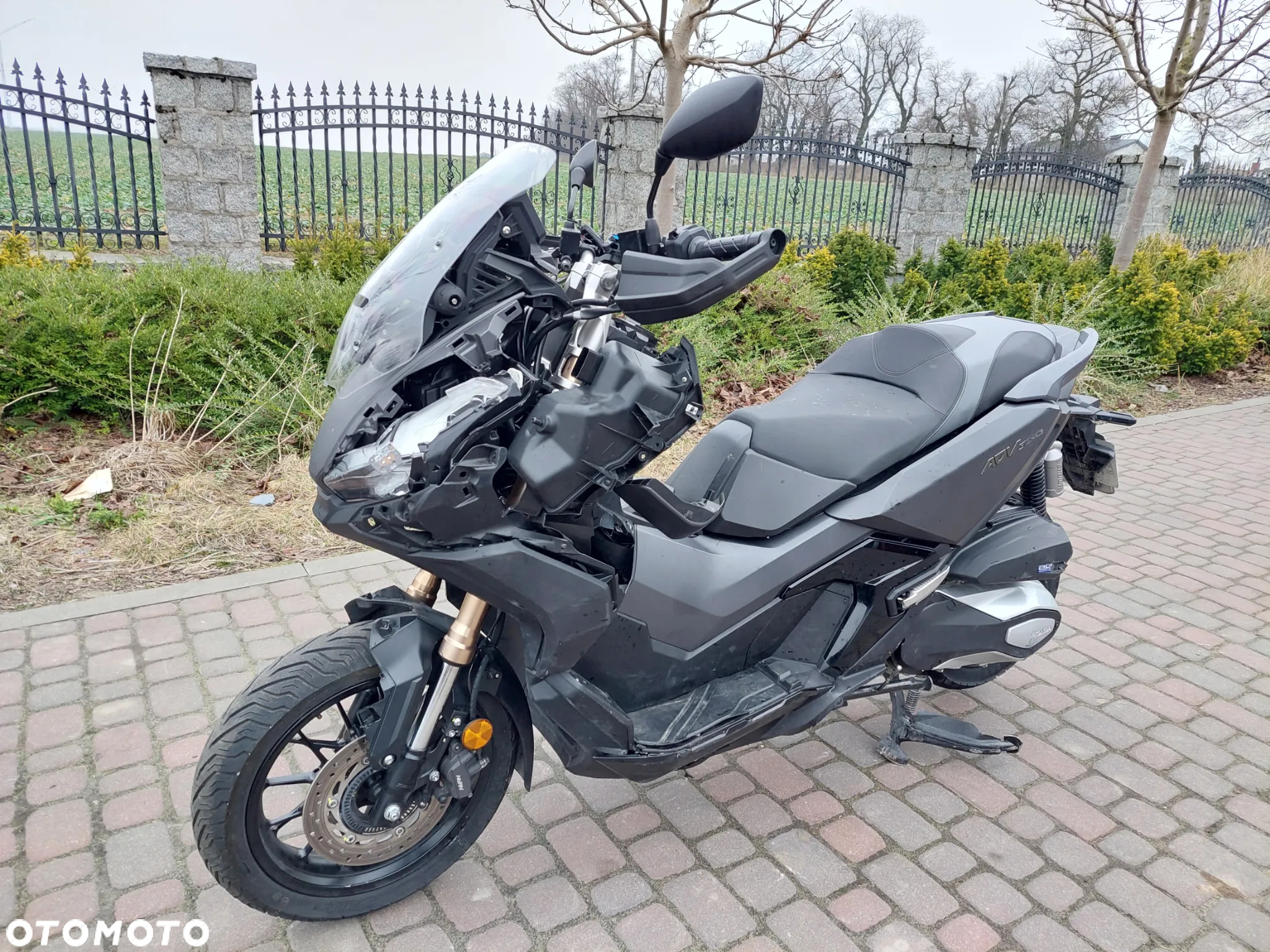 Honda ADV350 - 2