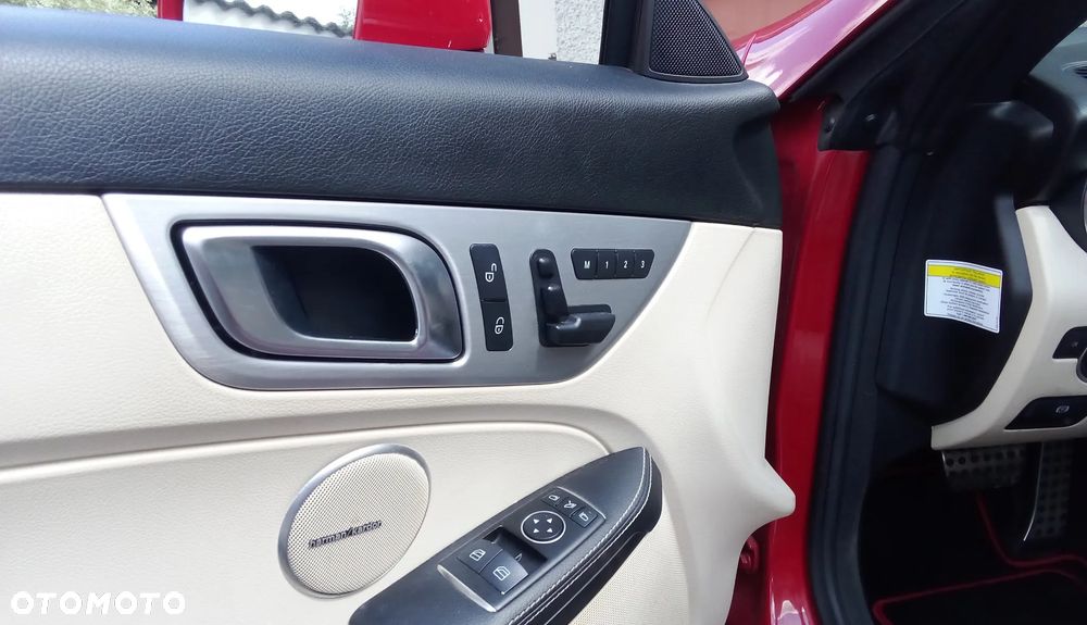 Mercedes-Benz SLK 250 (BlueEFFICIENCY) 7G-TRONIC - 11