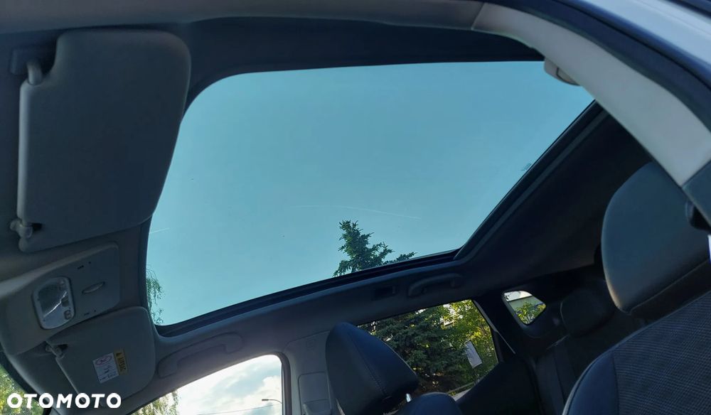 Nissan Qashqai 1.6 DCi Xtronic TEKNA - 19