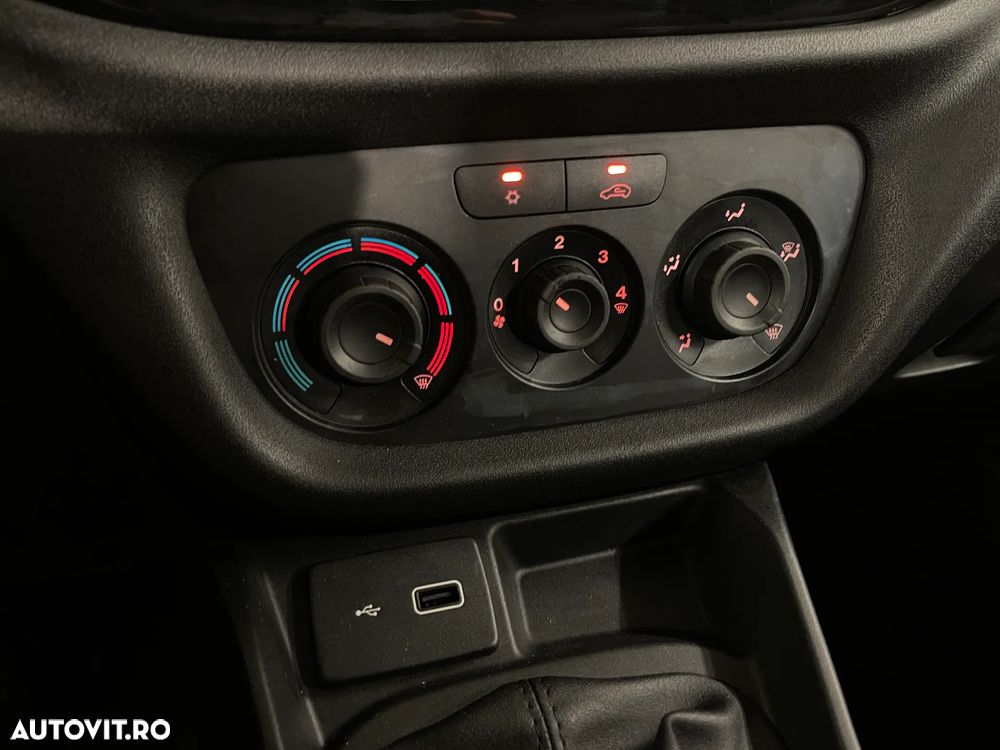Fiat Doblo Combi 1.3 Mjet 95 CP Confort - 17