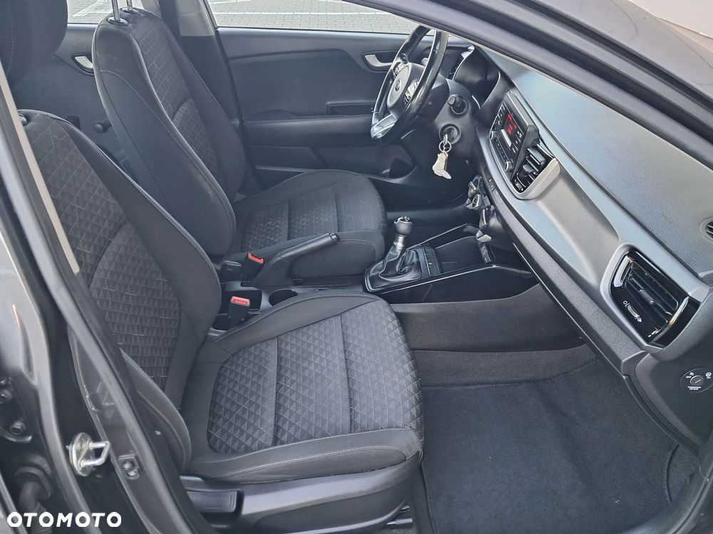 Kia Rio 1.2 Dream Team Edition - 17