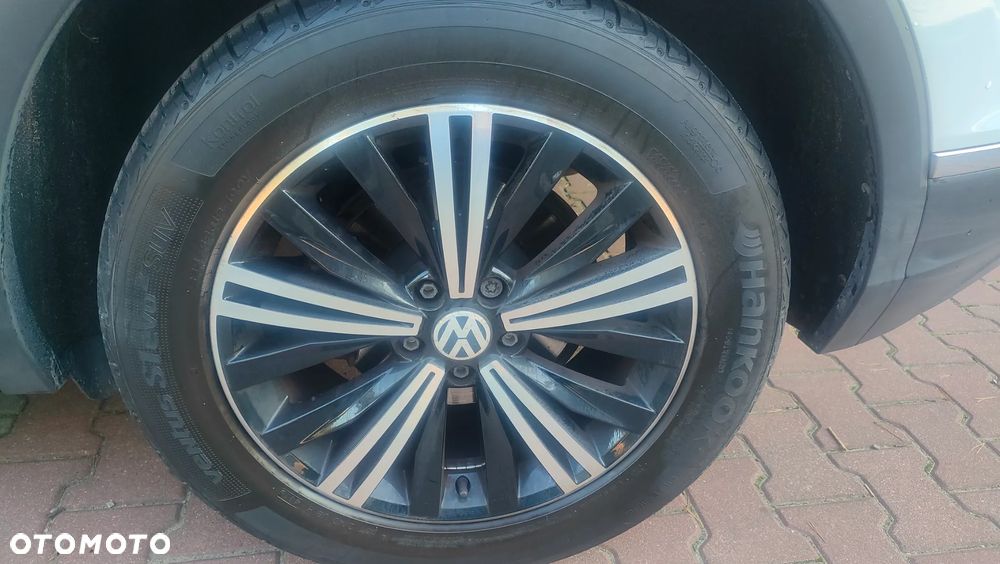 Volkswagen Tiguan - 23