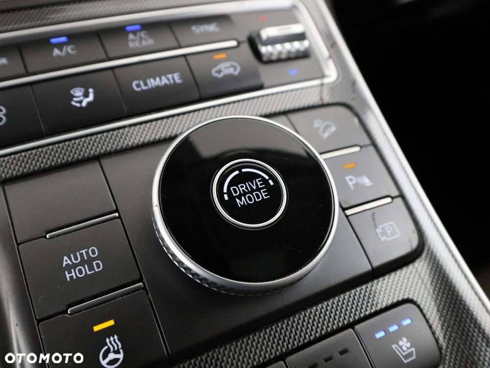 Hyundai Santa Fe 1.6 T-GDI HEV Executive - 32