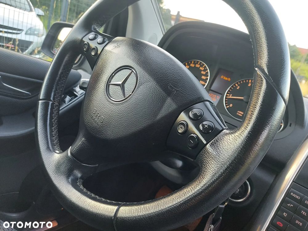 Mercedes-Benz Klasa A 180 BlueEFFICIENCY Avantgarde - 22