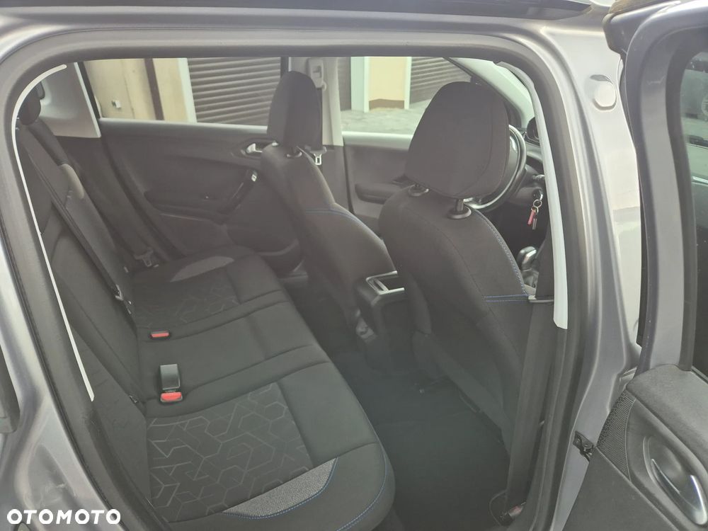Peugeot 2008 1.5 BlueHDi Style - 7
