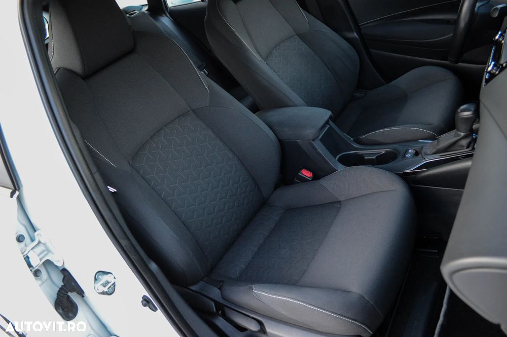 Toyota Corolla 1.8 Hybrid Comfort - 30