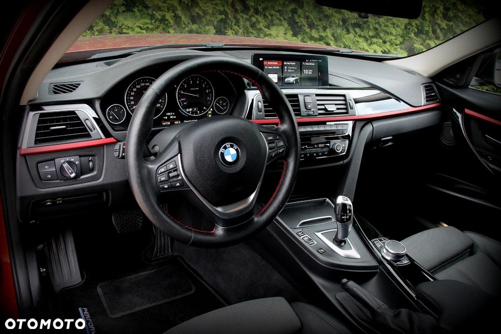 BMW Seria 3 330i xDrive Sport Line Sport - 10