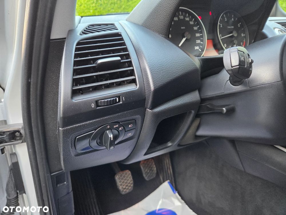 BMW Seria 1 - 21