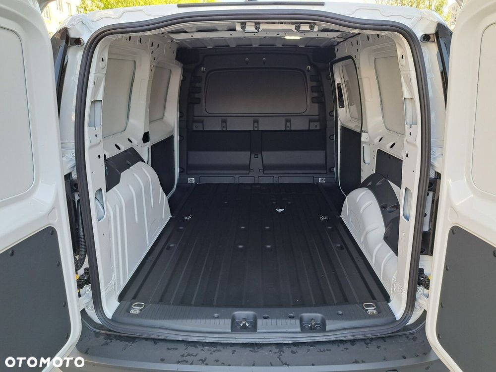 Volkswagen Caddy - 9