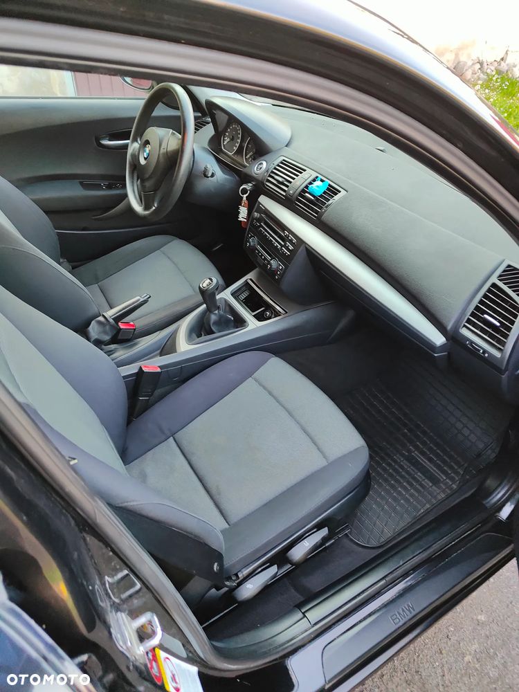 BMW Seria 1 118d DPF - 14