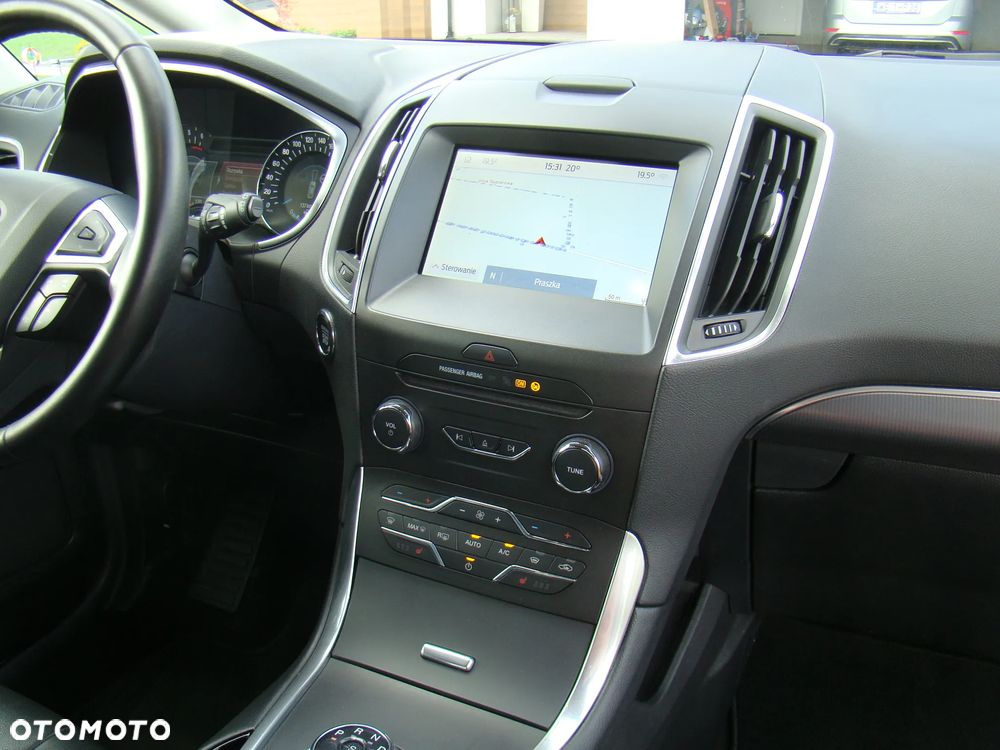 Ford S-Max 2.0 EcoBlue Titanium - 36