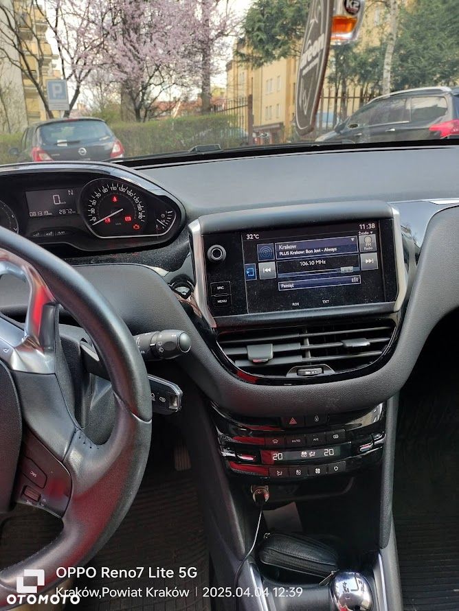 Peugeot 208 1.2 PureTech Active ETG5 - 3