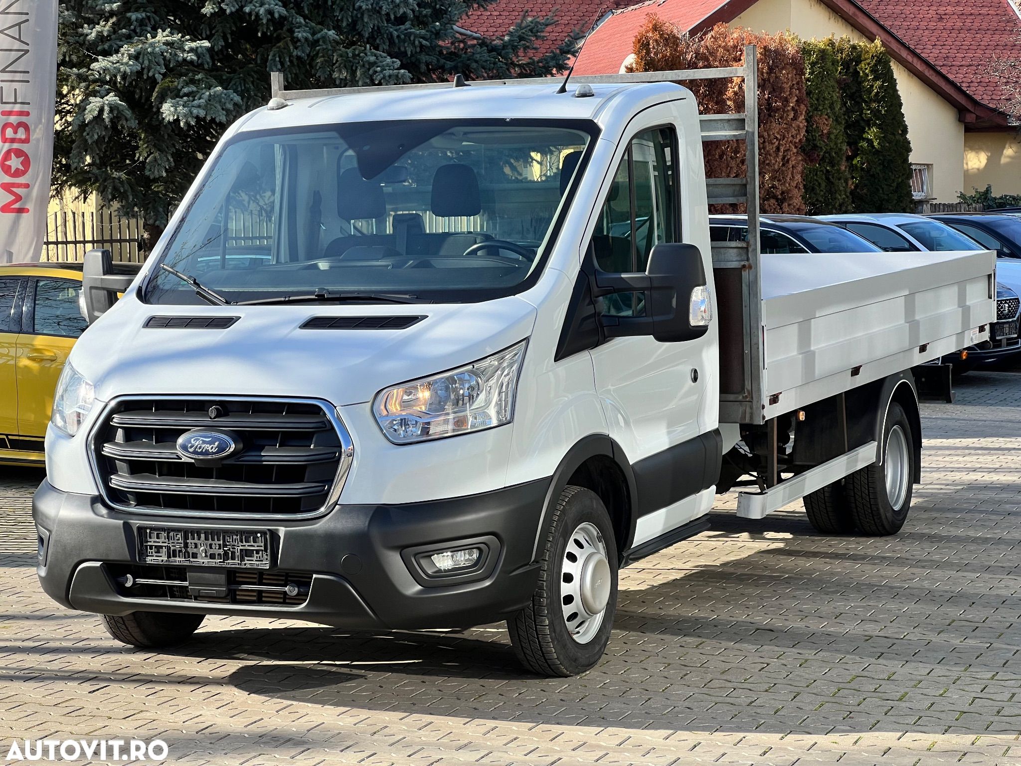 Ford Transit 350 2.0 EcoBlue 130 CP L4 DCIV RWD Trend - 1