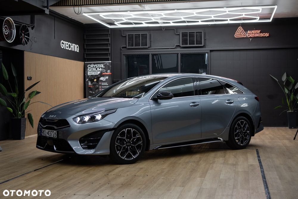 Kia ProCeed 1.5 T-GDI GT Line - 14