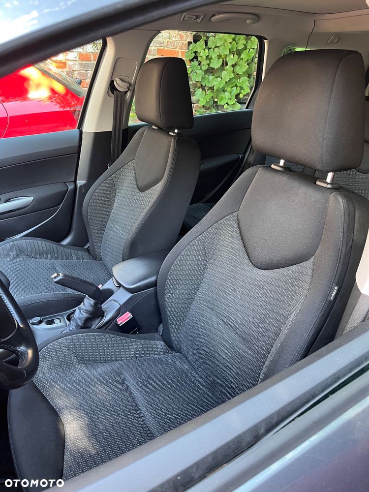 Peugeot 308 - 14