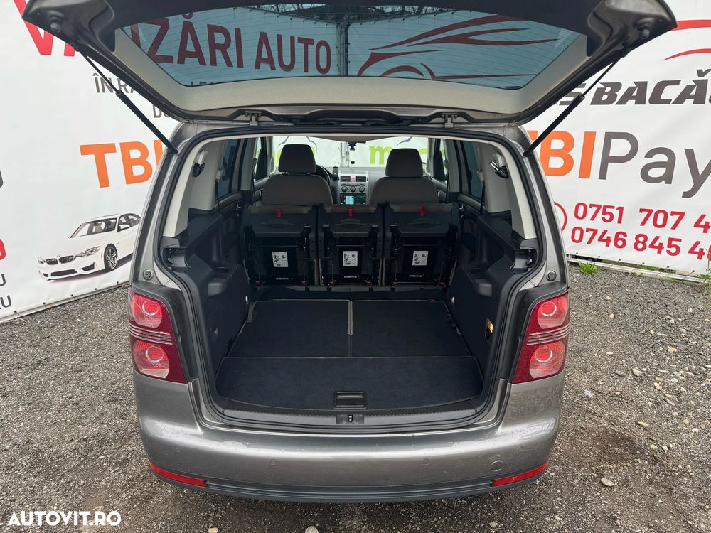 Volkswagen Touran 2.0 TDI DPF DSG Trendline - 22