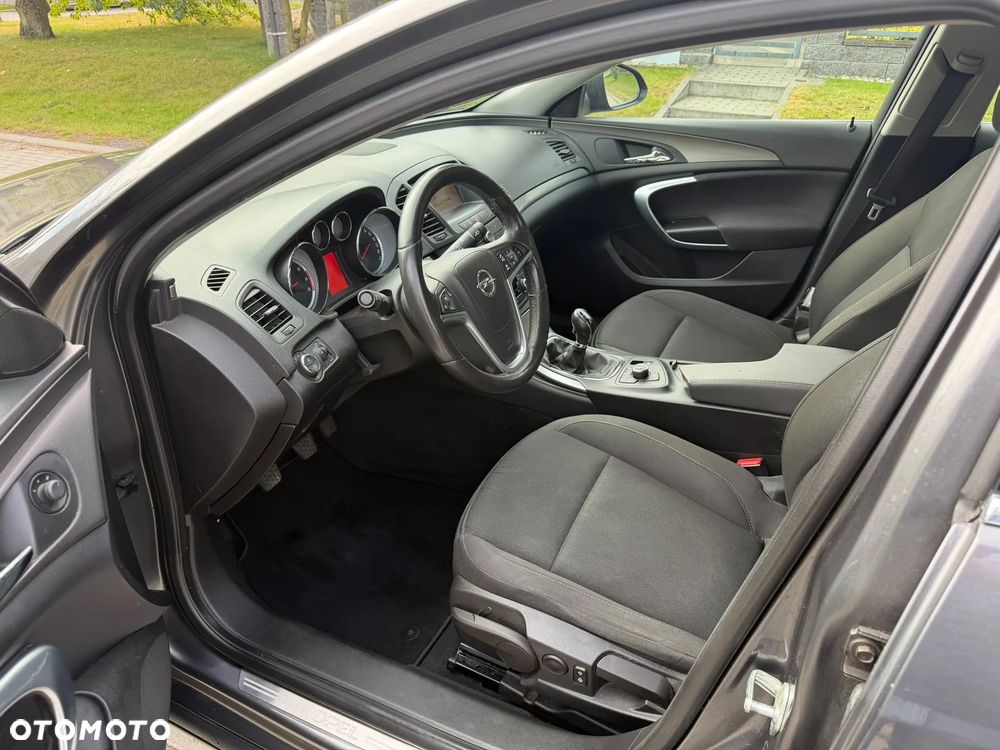 Opel Insignia - 11