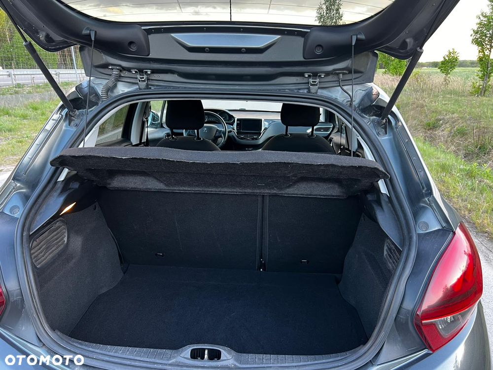 Peugeot 208 PureTech 82 Style - 9
