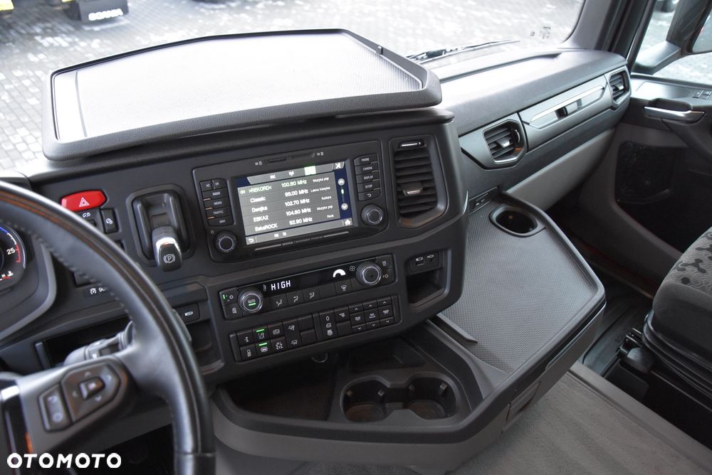 Scania R 460 / CAŁA NA PODUSZKACH / I PARK-COOL / 2022 / FULL LED / STANDARD / Retarder / !! Jak nowa !! - 33